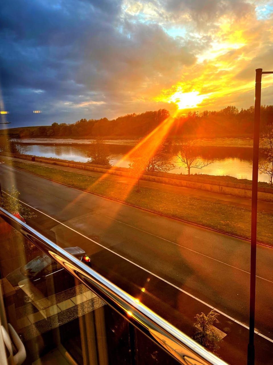 Balcony/Terrace, River view, Sunset