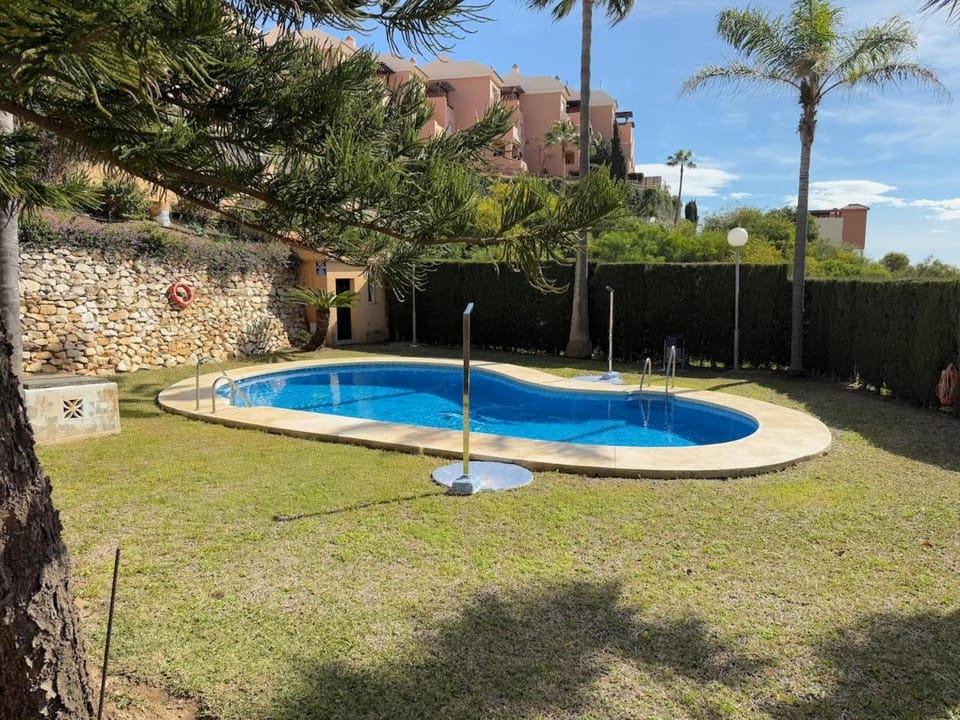 Garden, Swimming pool