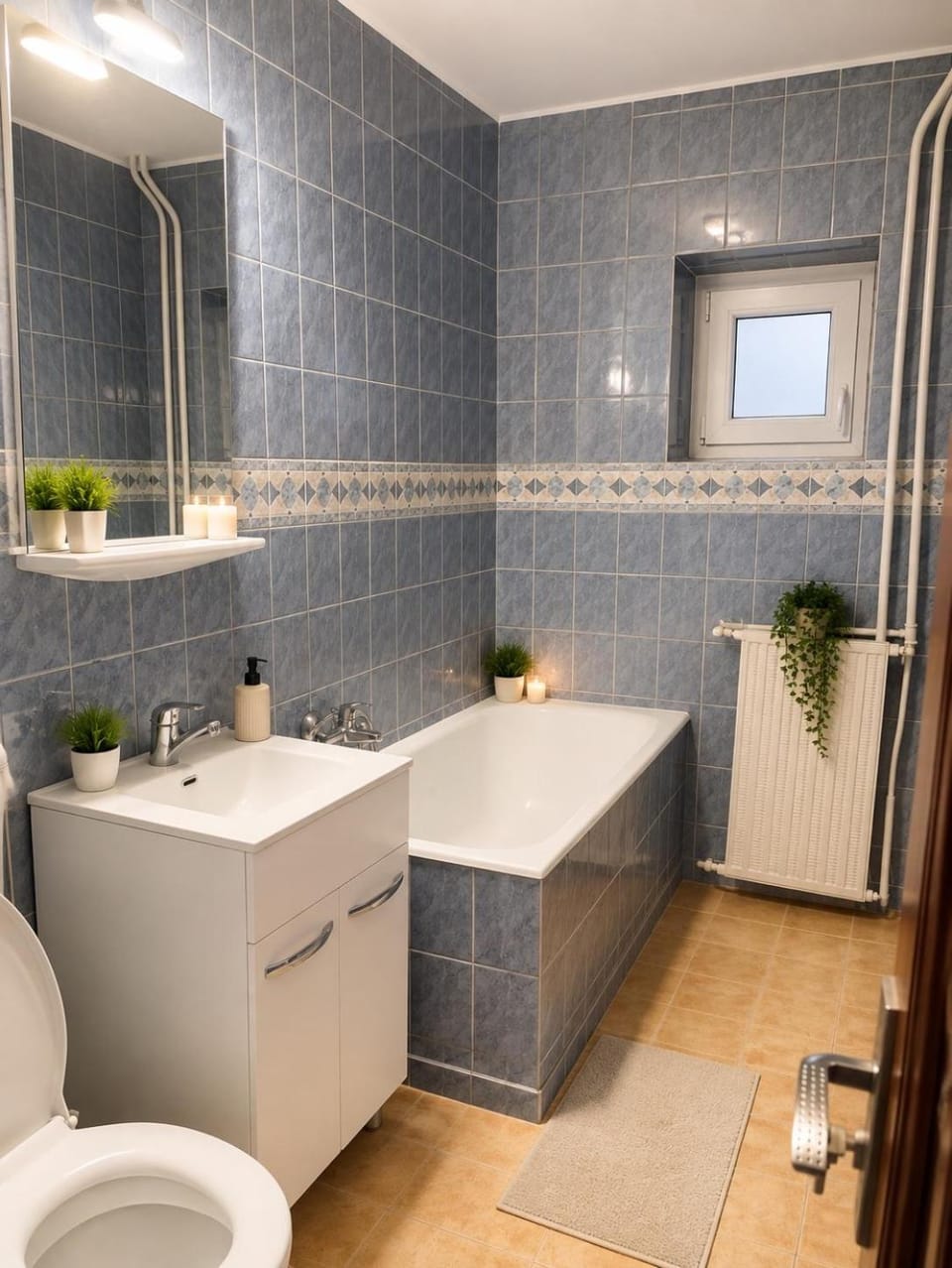 Shower, Toilet, Bathroom, Bath, towels