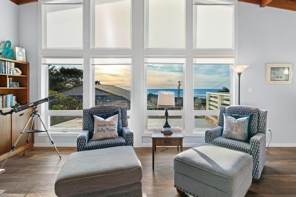 Treasure Rocks House in Neahkahnie Beach