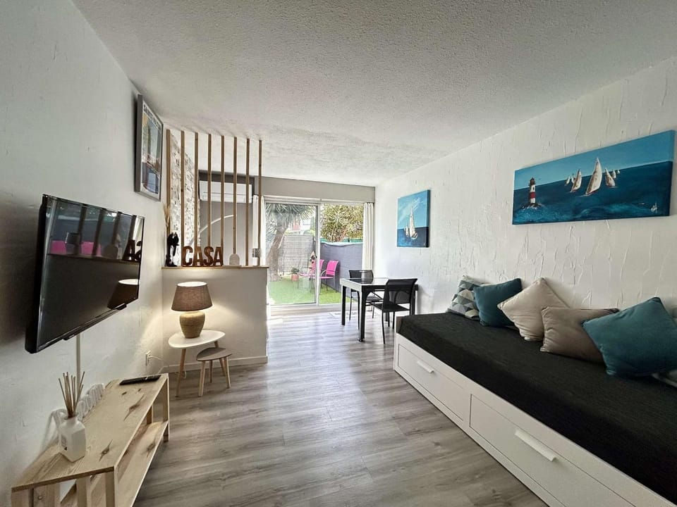 Studio cabine rénové avec parking à Sainte-Maxime - FR-1-226-557 Cabin in Sainte-Maxime