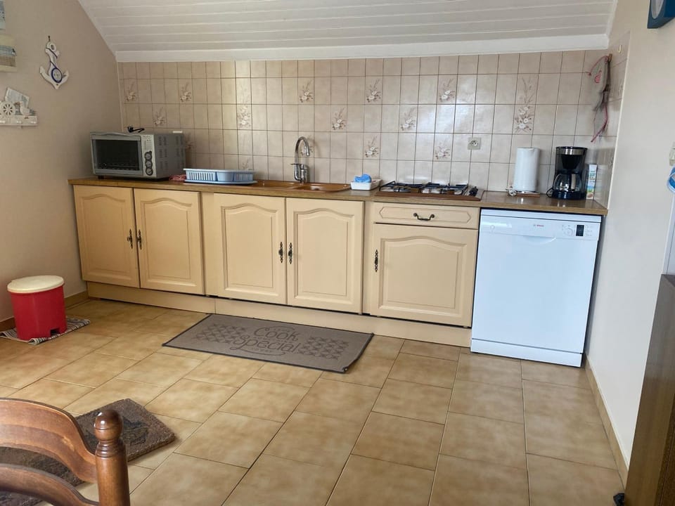Appartement 1er étage avec jardin et parking à Le Palais - FR-1-418-263 Apartment in Brittany