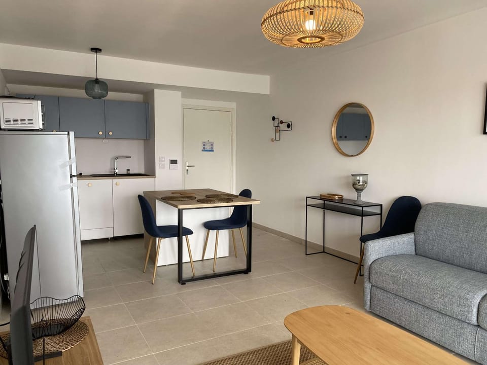 Bel appartement T2 avec terrasse privative et parking à Balaruc-les-Bains - FR-1-553-299 Apartment in Balaruc-les-Bains
