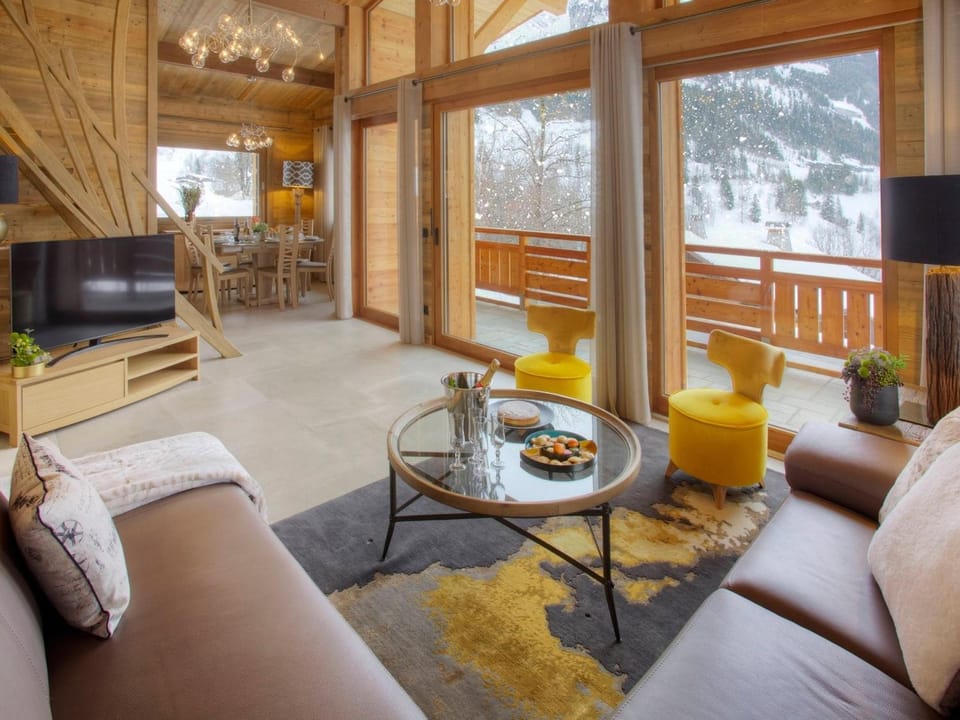 Chalet luxe 5★, 6 pers, hammam, près des pistes, 3 chambres - FR-1-304-305 Chalet in La Clusaz