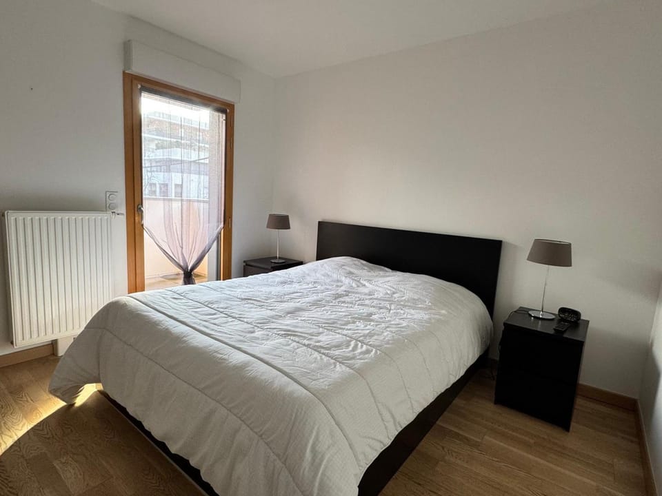 Grand T2 avec 2 terrasses près du lac et garage - Animaux acceptés - FR-1-555-111 Apartment in Aix-les-Bains