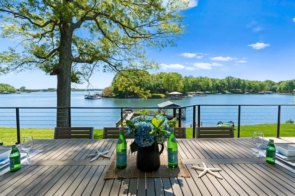 Fox Run LKN House in Westport
