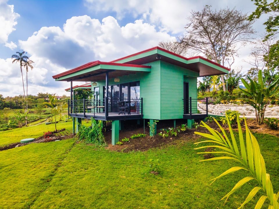 Property building, Day, Natural landscape, Garden, Garden view