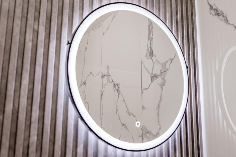 Bathroom, Decorative detail