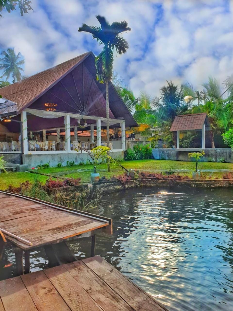 River's Edge Hotel in Southern Province