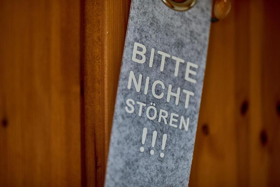 Onkel Toms Hütte, Weingut Friedhelm Lenz Inn in Cochem-Zell