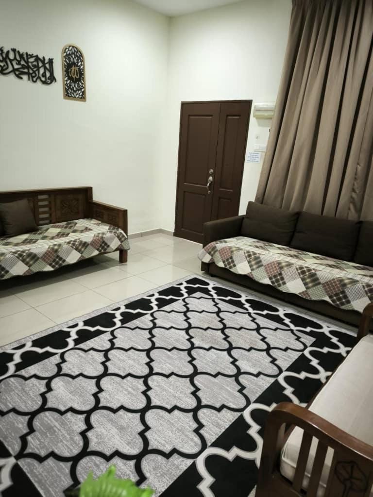 Alieda Homestay2 Near KLIA House in Negeri Sembilan, Malaysia