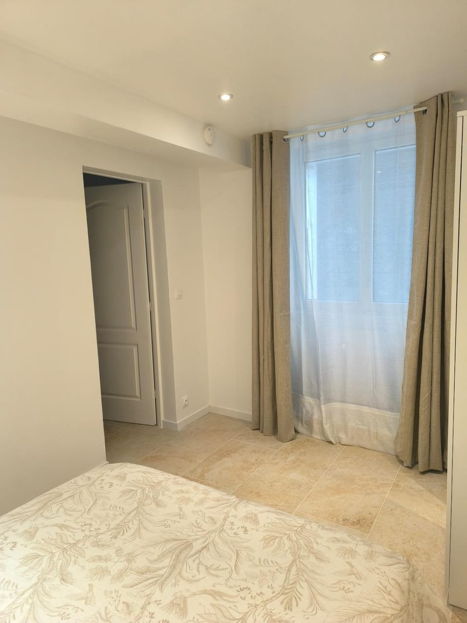 Appartement avec une chambre et tout équipé dans centre ville Apartment in Provence