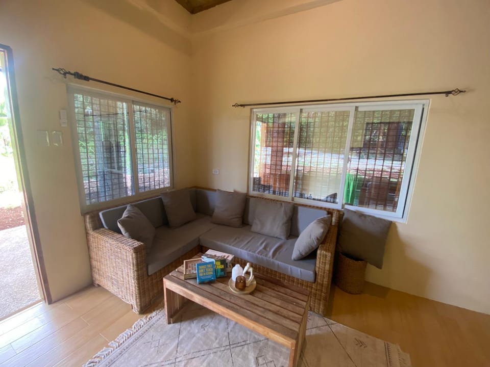 Communal lounge/ TV room, Living room, Seating area