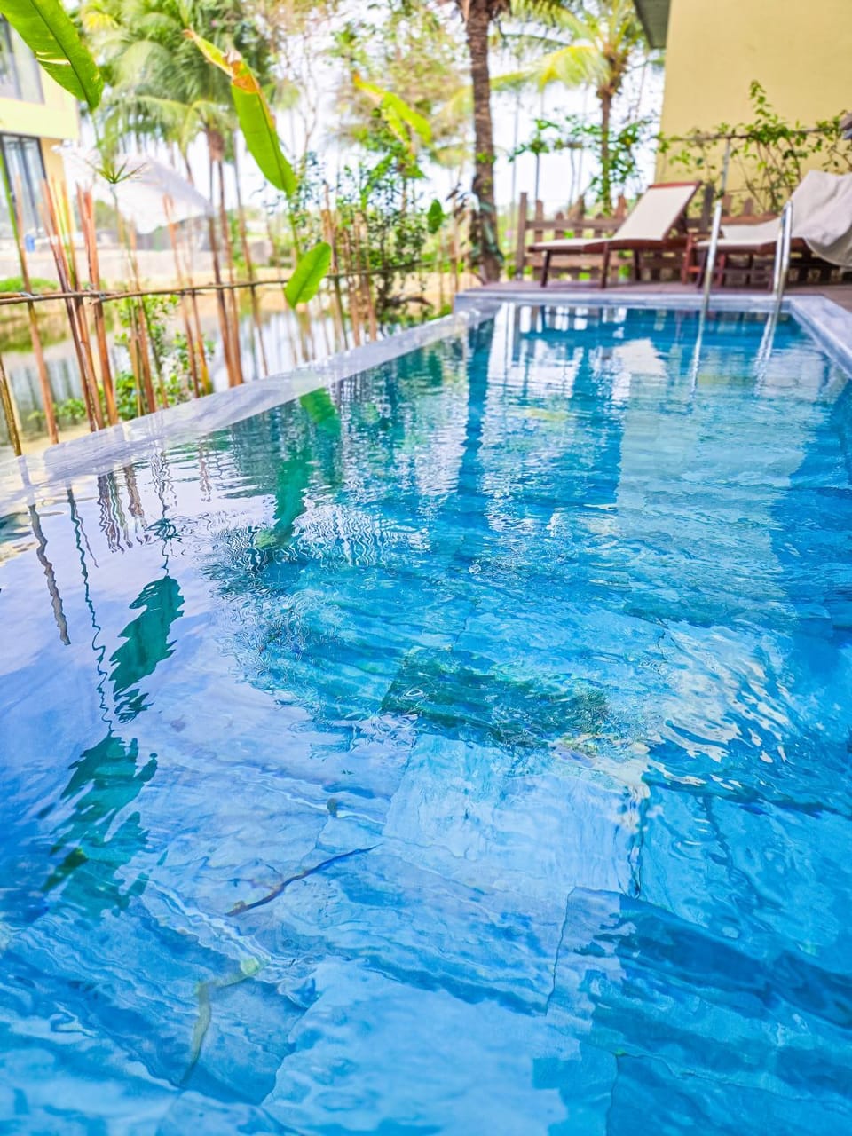Swimming pool, Swimming pool