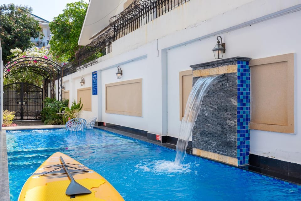 Swimming pool, Swimming pool