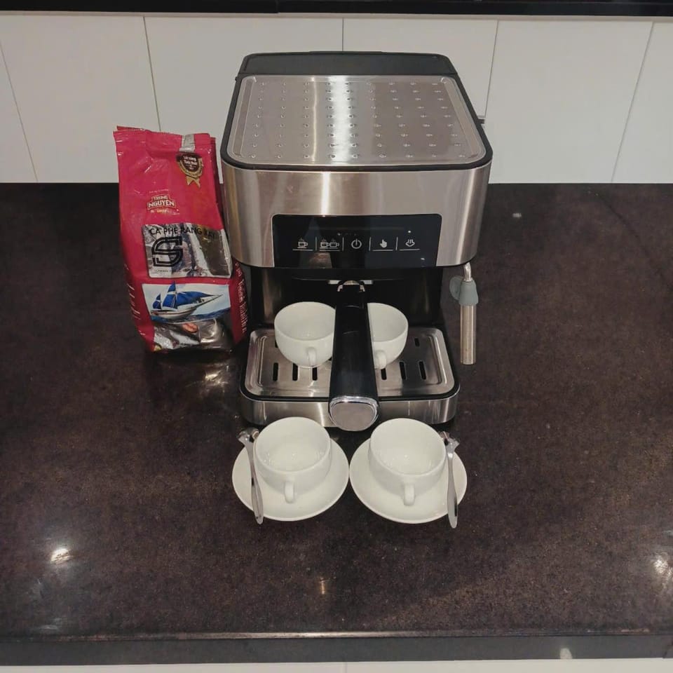 Coffee/tea facilities, Lounge or bar