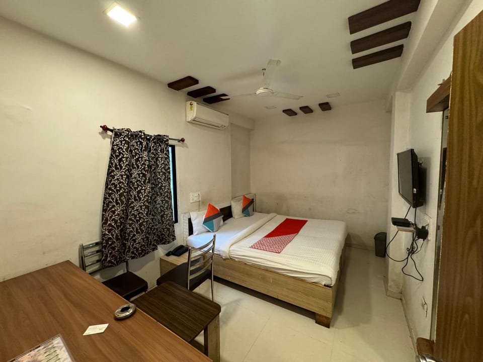 Gandharva Residency Koregaon Park Nature lodge in Pune