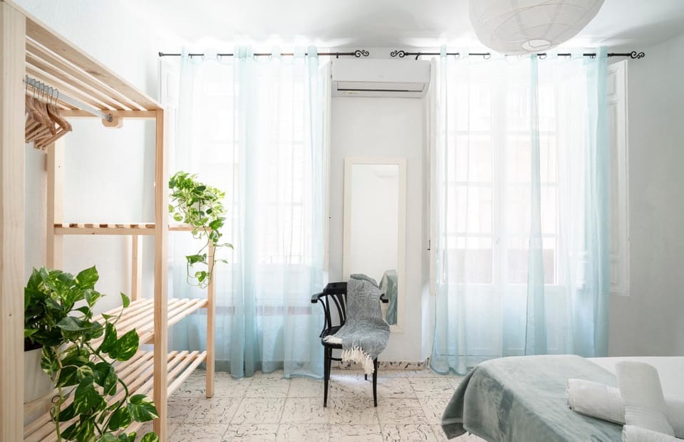 Bed, Balcony/Terrace, Photo of the whole room, Bedroom, flat iron, heating, storage, towels, wardrobe, air conditioner