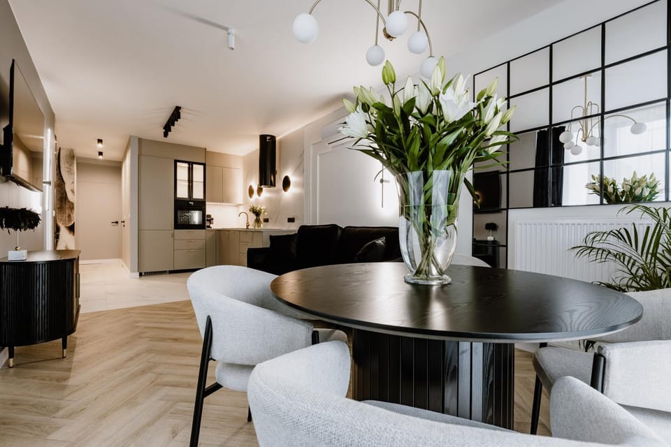 Apartamenty ARTE - Reduta 172-2 - 2 sypialnie - garaż faktura VAT Apartment in Masovian Voivodeship