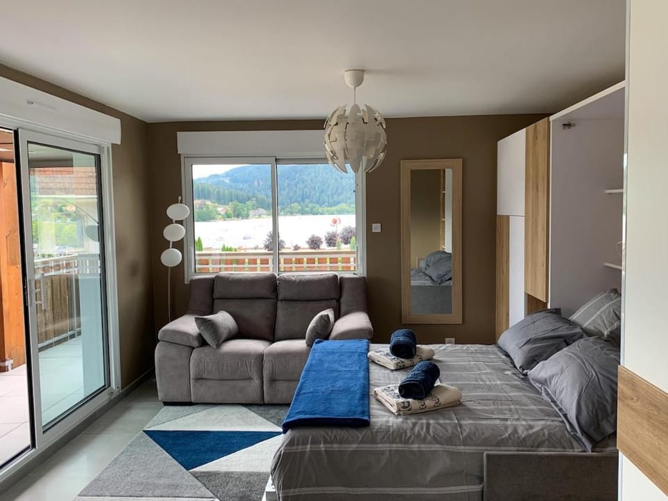 Bed, View (from property/room), Photo of the whole room, Bedroom