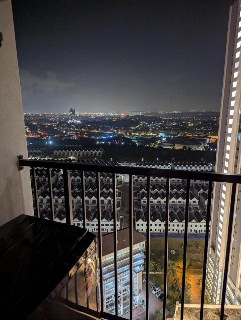 Shines GuestHouse 1Br Hi-Privacy Condo Apartment in Johor