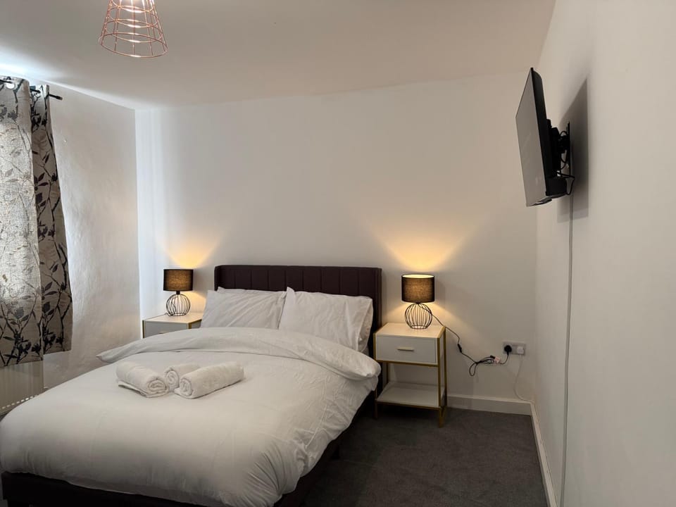 TV and multimedia, Bedroom, towels