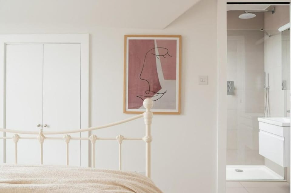 Contemporary 2 Bed Loft Honor Oak, London Apt Apartment in London Borough of Southwark