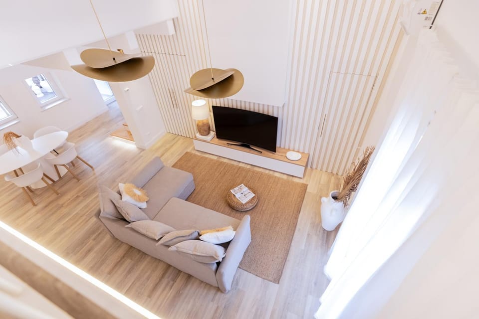 TV and multimedia, Living room, Seating area