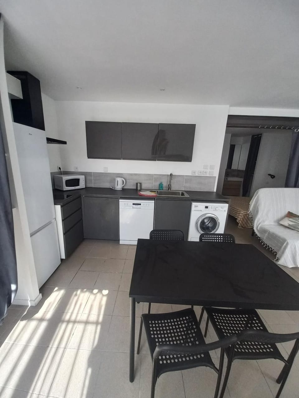 Large studio near medieval city Apartment in Carcassonne