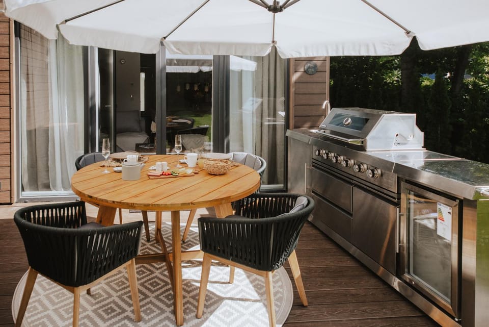 BBQ facilities, Balcony/Terrace, Dining area