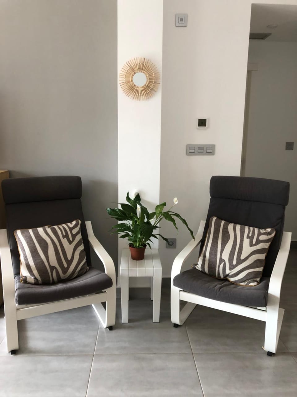 Living room, Seating area