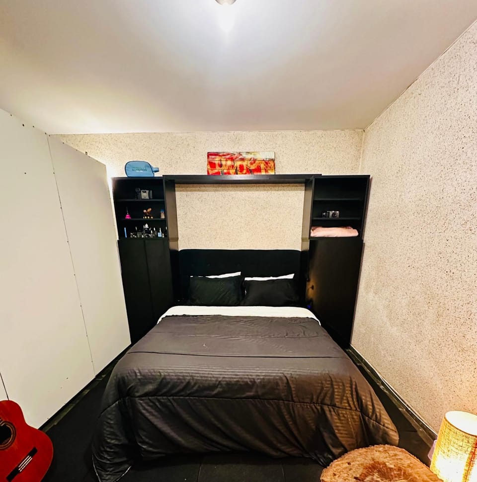 Bed, Photo of the whole room, wardrobe