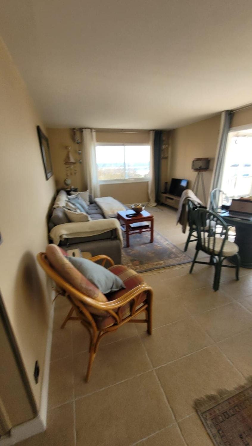 Séjour les pieds dans l'eau T3 Vue mer & Parking Apartment in Agde