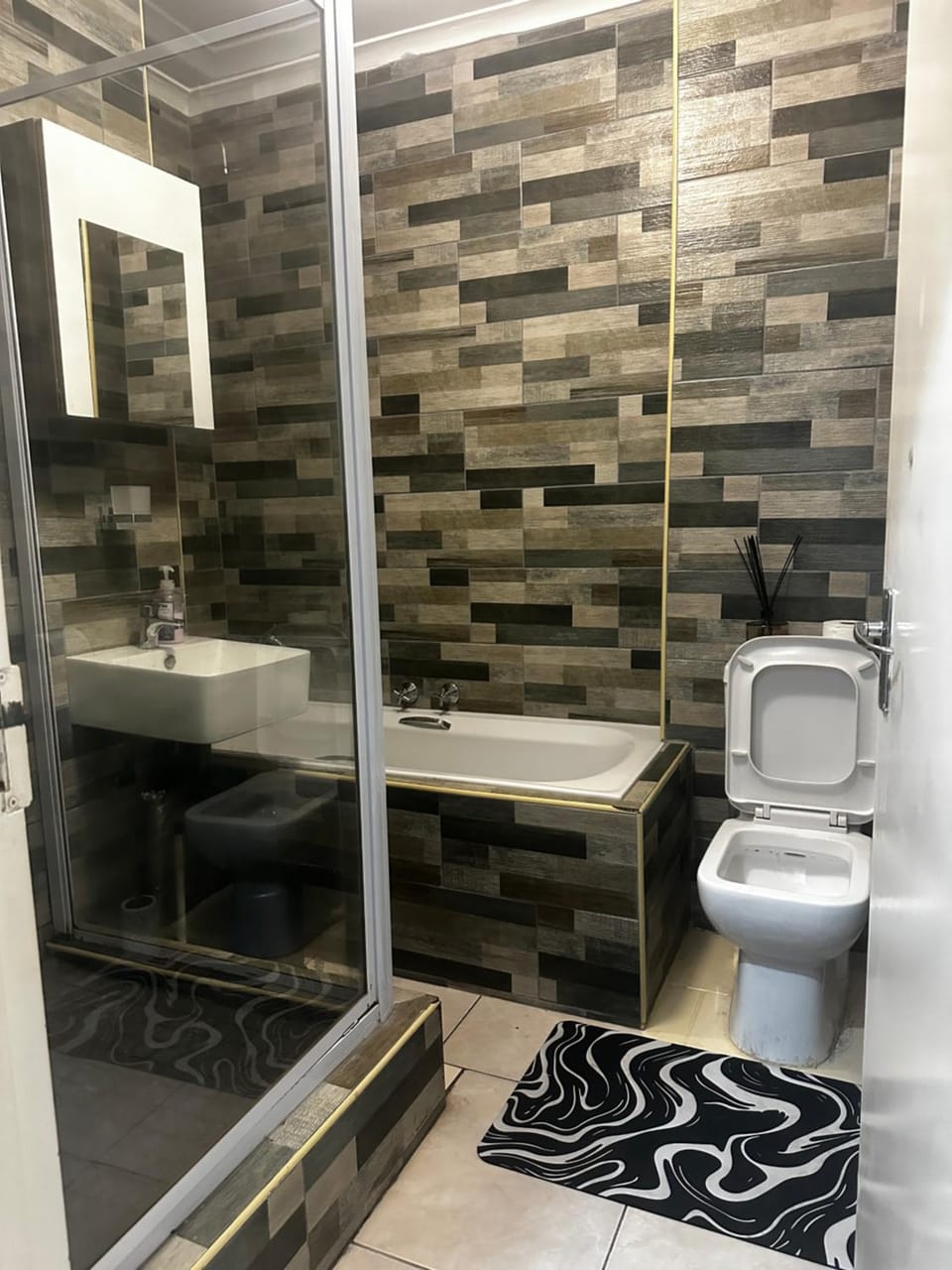 B4 Rossand Complex Apartment in KwaZulu-Natal