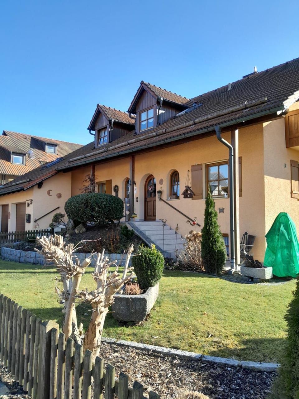 Property building, Day