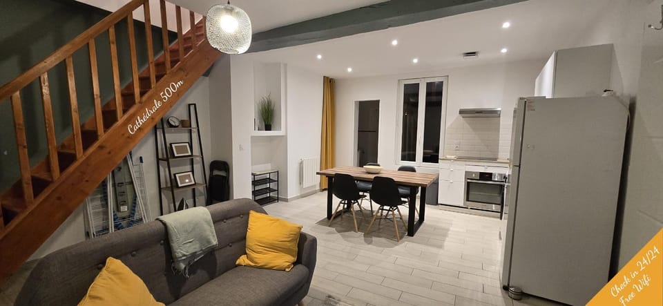 Living room, oven, stove