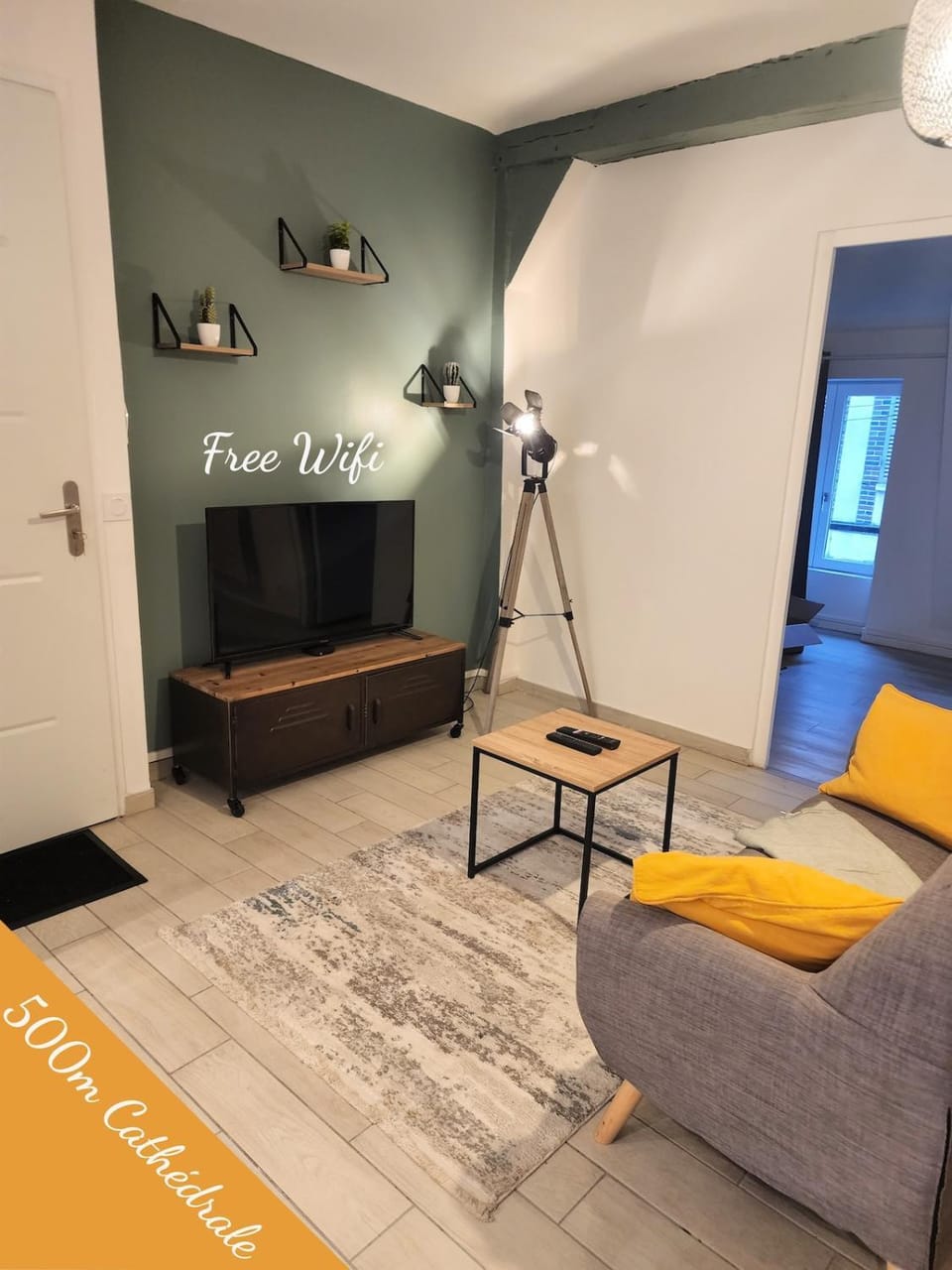 Communal lounge/ TV room, TV and multimedia, Living room, Seating area