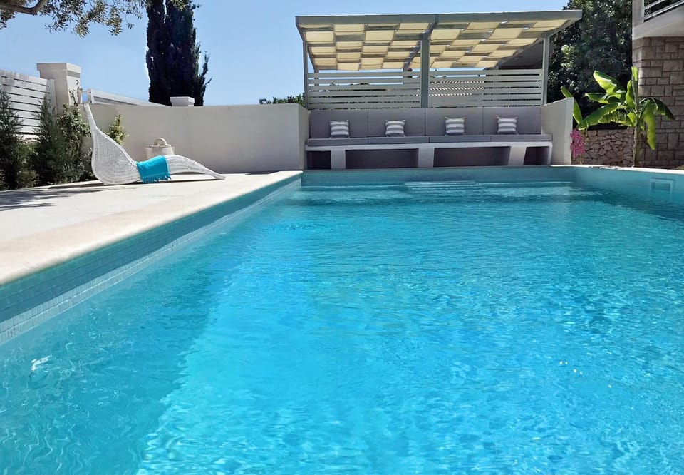 Day, On site, Pool view, Swimming pool, sunbed