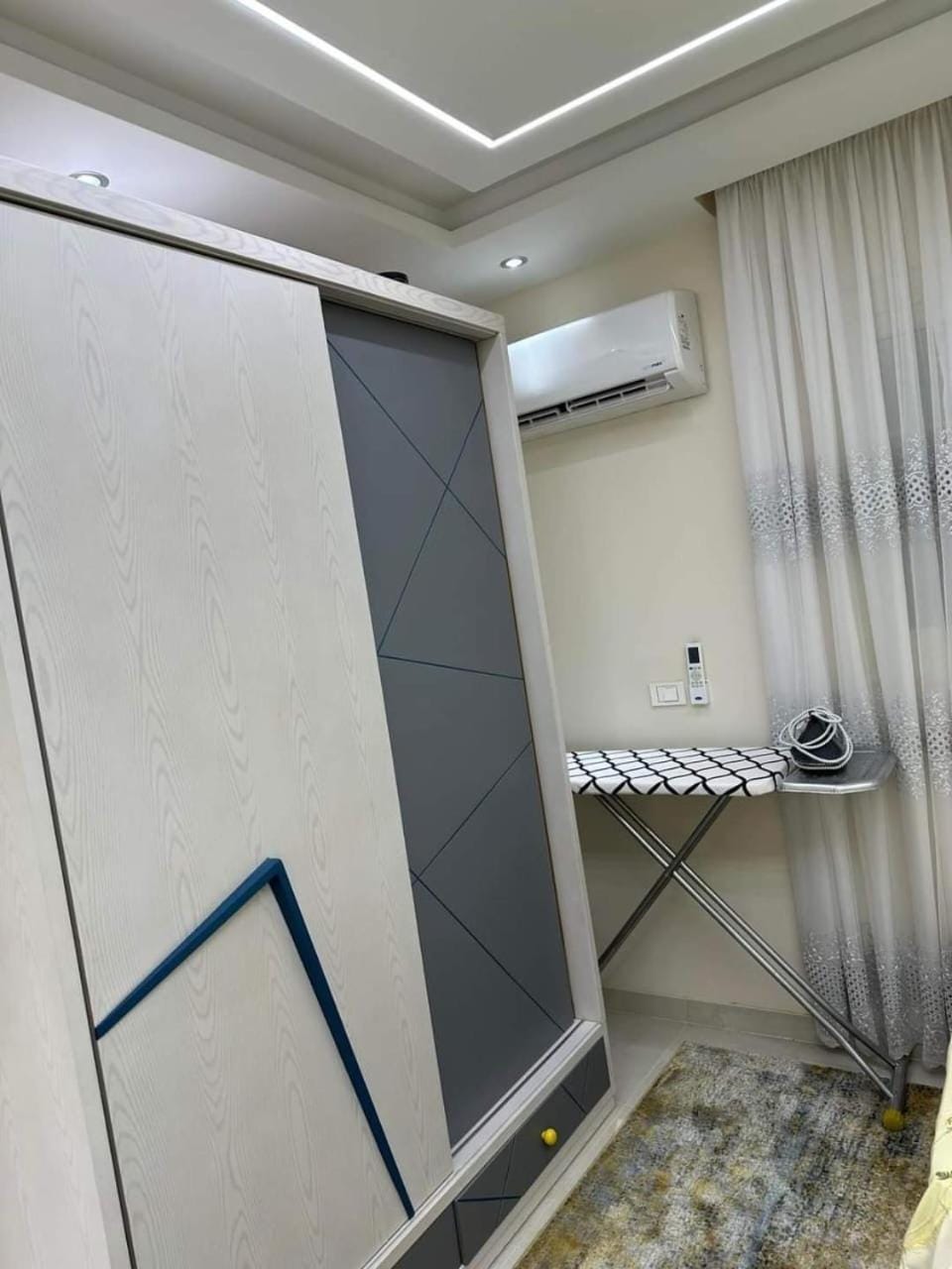 silver Apartment in New Cairo City