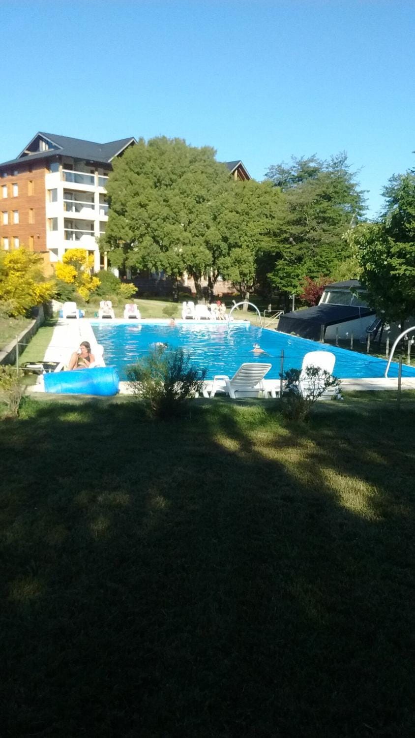 Swimming pool, Swimming pool