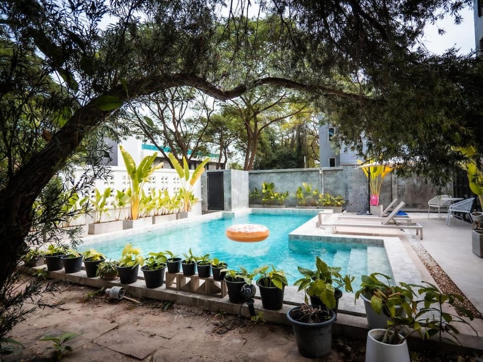 Patio, Natural landscape, Balcony/Terrace, Swimming pool, sunbed