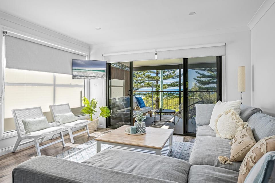 Beachside Retreat Pool & Sauna House in Kiama