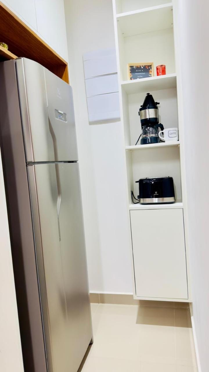 Kitchen or kitchenette, minibar