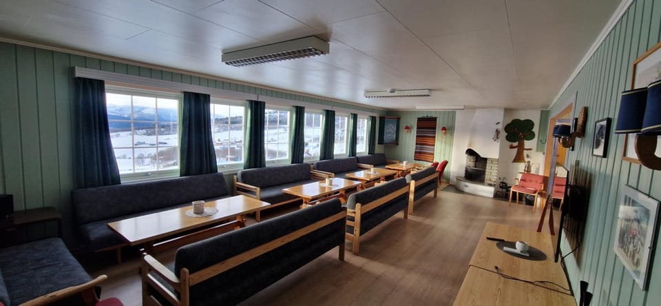 Communal lounge/ TV room, TV and multimedia, Living room, fireplace
