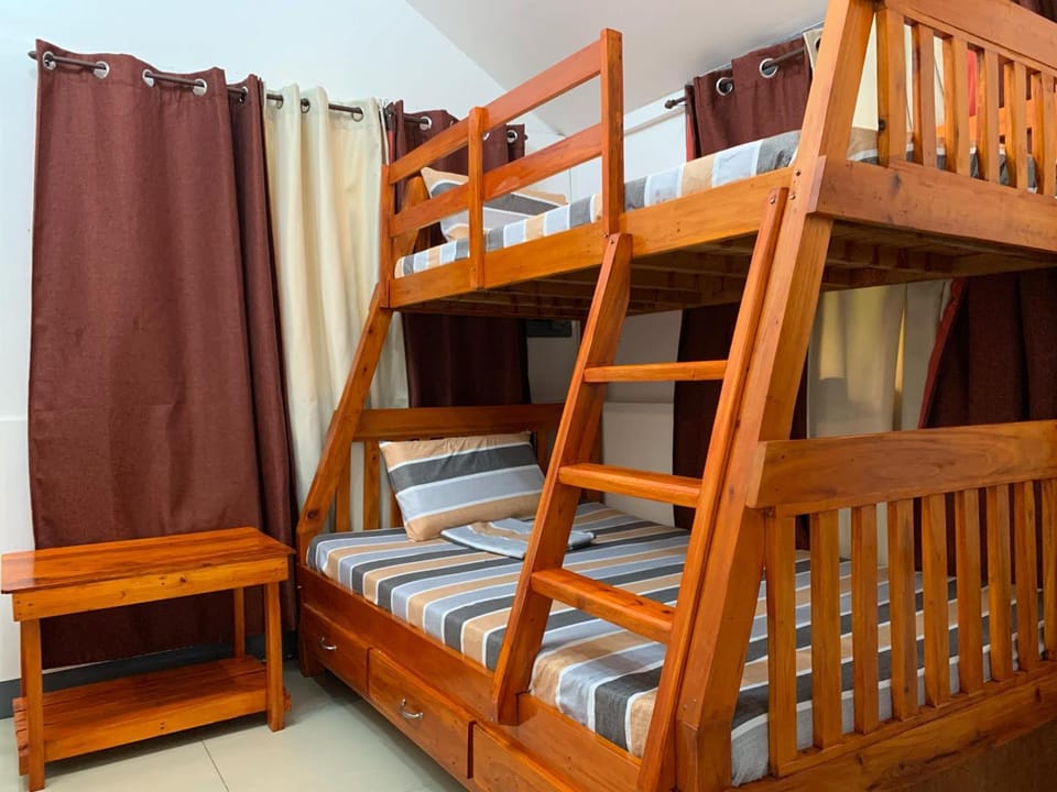 Bed, Bedroom, bunk bed