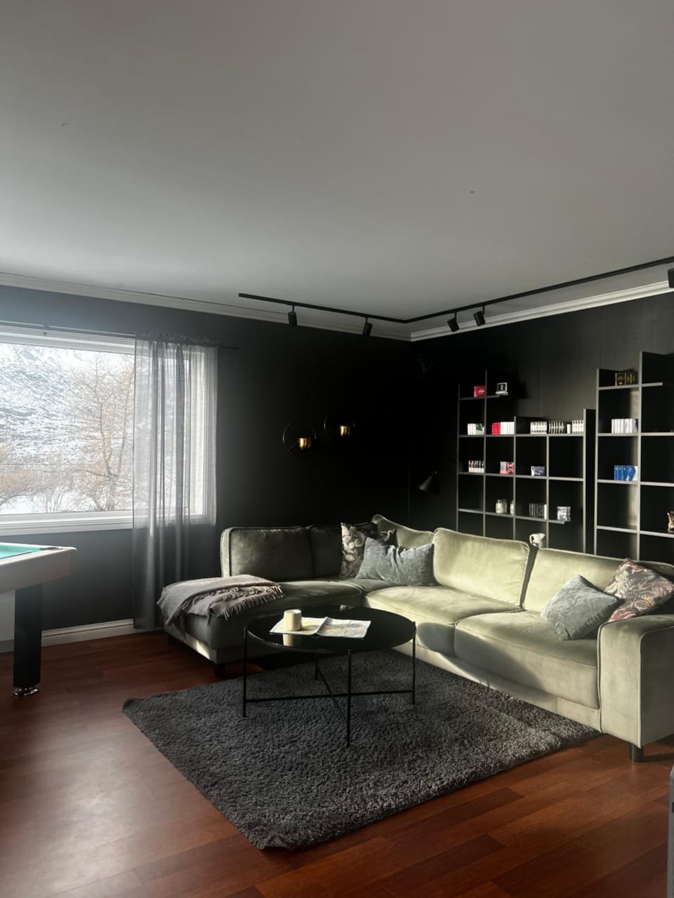 Living room, Seating area