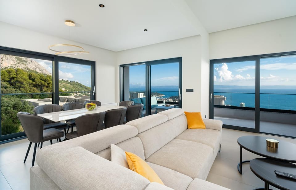 Luxury Villa Helena with Heated Pool Villa in Makarska