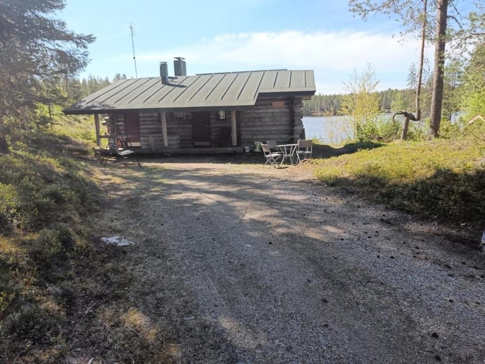 Property building, Spring, Day, Natural landscape, Lake view