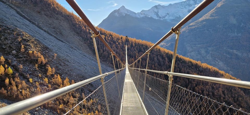Nearby landmark, Day, Natural landscape, Mountain view