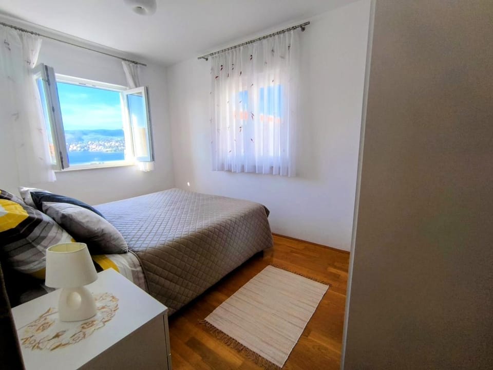 Bedroom, Sea view
